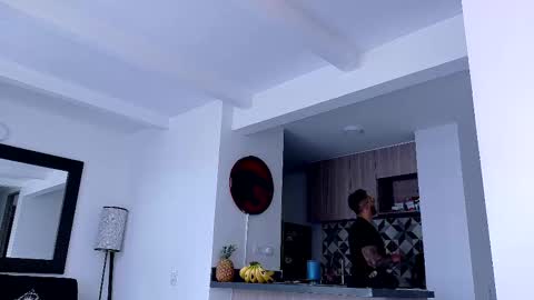 tony muscle1 online show from September 13, 2025, 8:52 pm