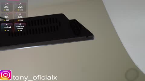 Snapshot of tony_newmen chatting on January 19, 2025, 7:58 pm tony online show from January 19, 2025, 7:58 pm