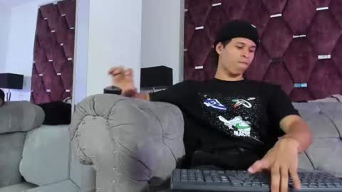 Snapshot of tonybenedetti chatting on July 15, 2026, 9:09 pm Tony Benedetti online show from July 15, 2026, 9:09 pm