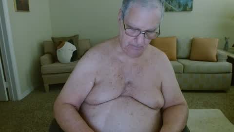 tonysview12000 online show from October 8, 2025, 9:34 pm