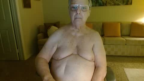 tonysview12000 online show from December 5, 2025, 1:14 am