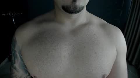 TonyWilcox online show from November 26, 2025, 6:14 am