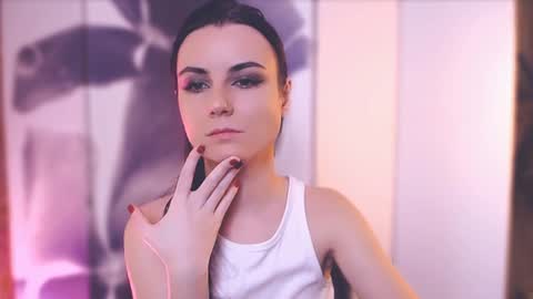 Snapshot of too_beautiful chatting on January 25, 2025, 7:18 pm Elizabeth online show from January 25, 2025, 7:18 pm