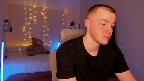 Snapshot of toohornyserj chatting on December 8, 2024, 11:08 pm toohornyserj online show from December 8, 2024, 11:08 pm