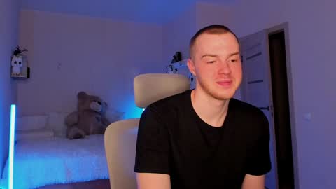 Snapshot of toohornyserj chatting on December 9, 2024, 2:13 am toohornyserj online show from December 9, 2024, 2:13 am