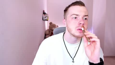 Snapshot of toohornyserj chatting on February 20, 2025, 10:48 pm toohornyserj online show from February 20, 2025, 10:48 pm