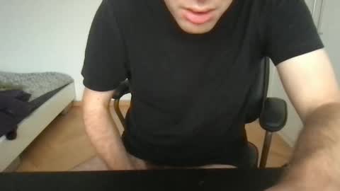 Max online show from November 6, 2025, 6:58 am