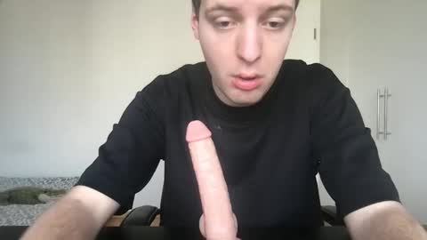 Max online show from March 6, 2026, 7:49 am