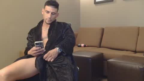 toomuchsmoke online show from December 31, 2024, 2:40 am