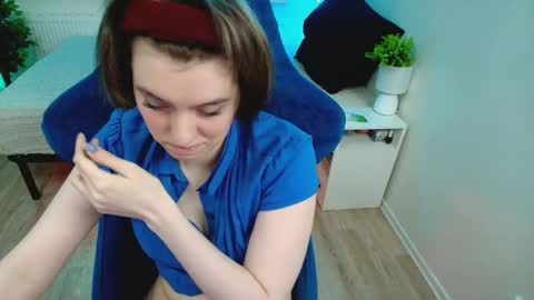 Snapshot of topcranberry chatting on September 15, 2025, 6:30 pm topcranberry online show from September 15, 2025, 6:30 pm