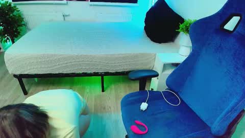 Snapshot of topcranberry chatting on October 11, 2025, 7:07 am topcranberry online show from October 11, 2025, 7:07 am