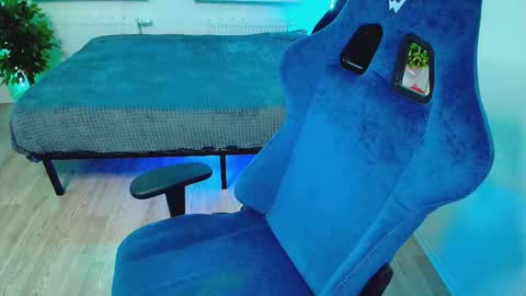 Snapshot of topcranberry chatting on October 26, 2025, 2:01 pm topcranberry online show from October 26, 2025, 2:01 pm