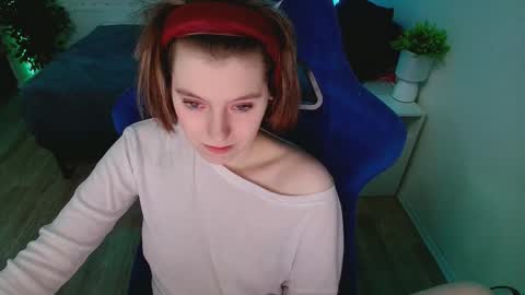 Snapshot of topcranberry chatting on December 15, 2025, 2:16 am topcranberry online show from December 15, 2025, 2:16 am