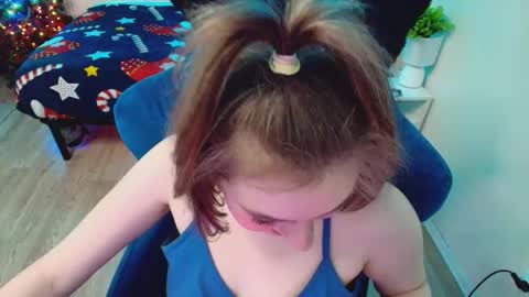 Snapshot of topcranberry chatting on February 16, 2026, 8:27 pm topcranberry online show from February 16, 2026, 8:27 pm