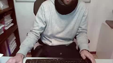 Topg84 online show from November 28, 2025, 6:32 pm