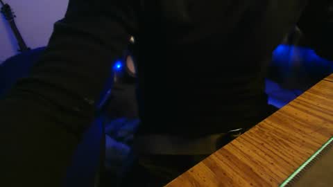 topplesstable18075 online show from December 3, 2025, 2:41 am