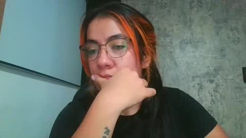 Snapshot of torres_karla chatting on April 10, 2026, 2:39 am karla online show from April 10, 2026, 2:39 am