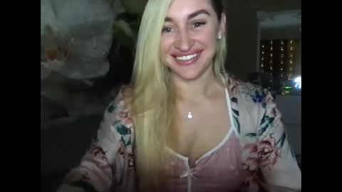 tosyna07555 online show from January 21, 2025, 9:57 pm