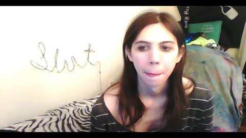 Luna online show from December 21, 2025, 10:17 pm