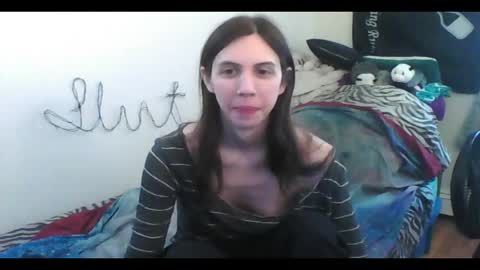 Snapshot of totalfuckingadorable chatting on April 28, 2026, 8:58 pm Luna online show from April 28, 2026, 8:58 pm