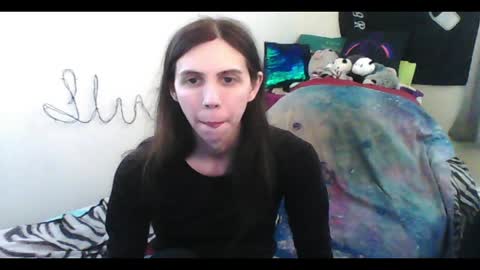 Snapshot of totalfuckingadorable chatting on May 10, 2026, 1:55 am Luna online show from May 10, 2026, 1:55 am
