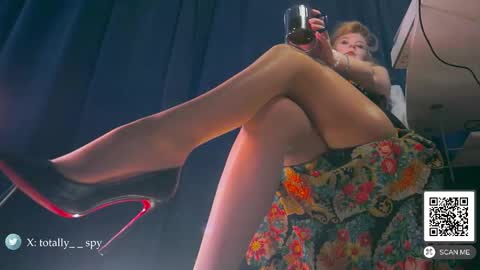 Madam Viktoria   Vacation in Portugal  2811 - 0412 online show from February 21, 2026, 9:43 am