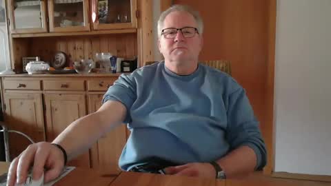 toto758 online show from February 3, 2025, 3:17 pm