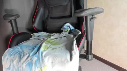 Snapshot of touch_me8 chatting on December 26, 2024, 2:37 pm Arti online show from December 26, 2024, 2:37 pm