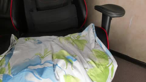 Snapshot of touch_me8 chatting on March 4, 2025, 9:40 am Arti online show from March 4, 2025, 9:40 am