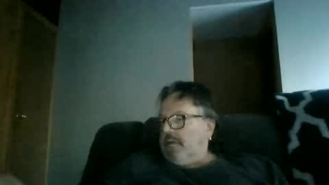 Snapshot of touchit9923 chatting on October 21, 2025, 12:28 pm jim online show from October 21, 2025, 12:28 pm