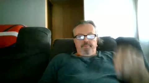 Snapshot of touchit9923 chatting on October 24, 2025, 6:04 pm jim online show from October 24, 2025, 6:04 pm