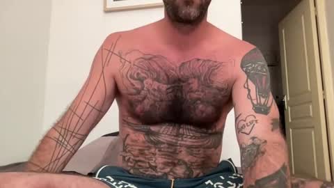 toutsexy online show from July 27, 2026, 10:55 am