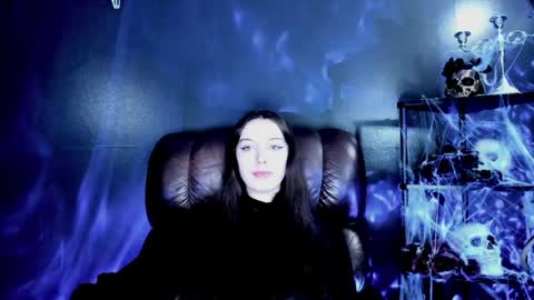 toxicdomme online show from April 16, 2026, 5:58 pm