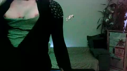 Patrizia online show from July 16, 2026, 2:50 am