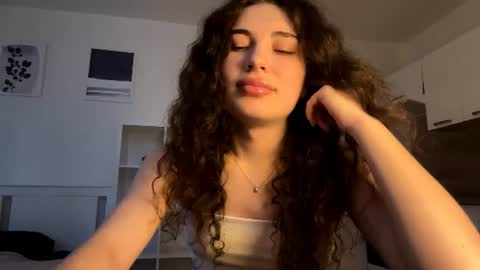 Snapshot of tracithetford chatting on August 8, 2026, 5:04 pm Alex3 online show from August 8, 2026, 5:04 pm