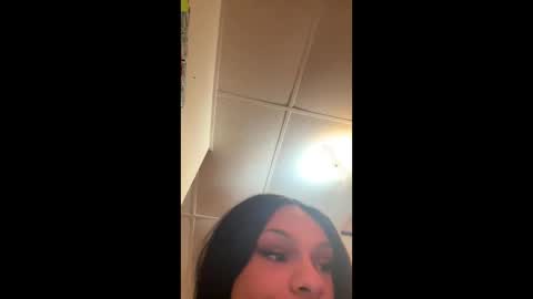 Snapshot of tracy227 chatting on October 25, 2025, 8:33 am tracy227 online show from October 25, 2025, 8:33 am