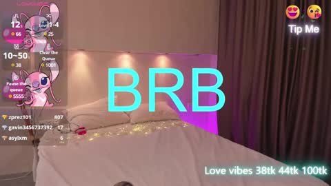 Snapshot of tracy_tay1or chatting on January 10, 2025, 1:53 am Tracy GMT2 Mon 3 AM - 4 PM Tue 3 AM - 4 PM Wed 3 AM - 4 PM Thur 3 AM - 4 PM Fri 3 AM - 4 PM online show from January 10, 2025, 1:53 am