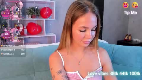 Snapshot of tracy_tay1or chatting on February 25, 2025, 12:13 pm Tracy GMT2 Mon 3 AM - 4 PM Tue 3 AM - 4 PM Wed 3 AM - 4 PM Thur 3 AM - 4 PM Fri 3 AM - 4 PM online show from February 25, 2025, 12:13 pm