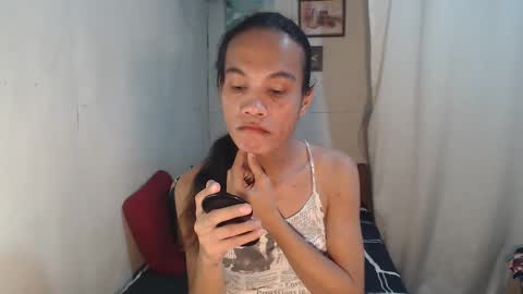 Amor  THUMBS-UP ME online show from May 11, 2026, 2:12 pm