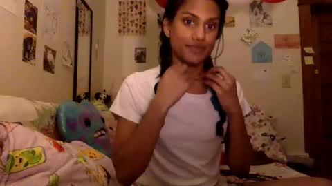 Snapshot of transamoure chatting on February 9, 2026, 4:05 am transamoure online show from February 9, 2026, 4:05 am