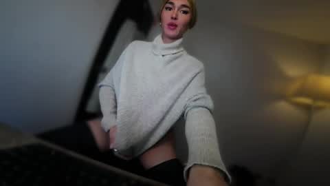 ALMIGHTY GODDESS VALENTINA online show from December 14, 2025, 4:34 pm