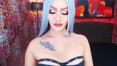 Snapshot of transplayfullolivia chatting on February 8, 2025, 1:43 am KYLIE BELLA TS online show from February 8, 2025, 1:43 am