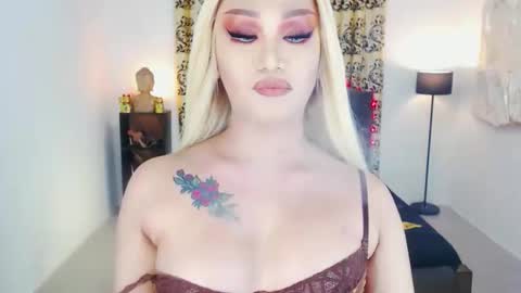 Snapshot of transplayfullolivia chatting on September 12, 2025, 8:31 pm KYLIE BELLA TS online show from September 12, 2025, 8:31 pm