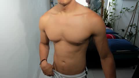 Snapshot of travis_bakerr chatting on January 11, 2025, 5:29 pm travis bakerr online show from January 11, 2025, 5:29 pm