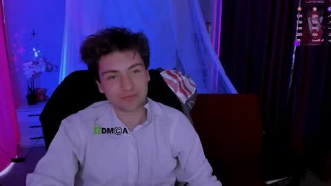 Travis online show from April 23, 2026, 12:29 pm