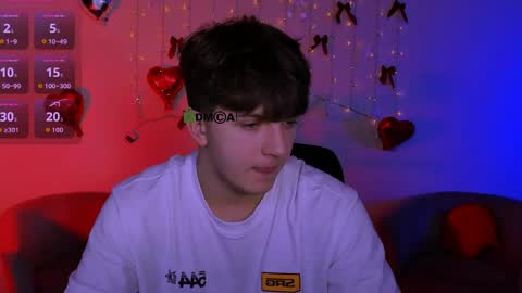 Travis online show from April 25, 2026, 8:50 am