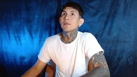 TRAV - INDEPENDENT MODEL online show from December 24, 2024, 9:44 pm