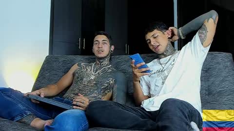 TRAV - INDEPENDENT MODEL online show from December 30, 2024, 2:09 am