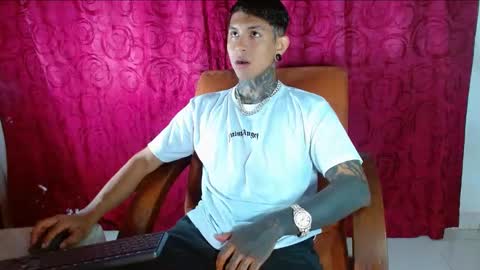 TRAV - INDEPENDENT MODEL online show from January 2, 2025, 5:39 pm