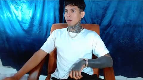 TRAV - INDEPENDENT MODEL online show from January 8, 2025, 12:05 pm